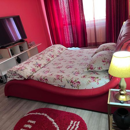 Ultracentral zona zero apartament Bacău Esterno foto