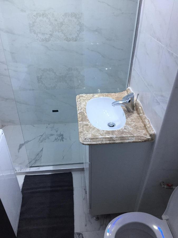 Ultracentral zona zero apartament Bacău Esterno foto