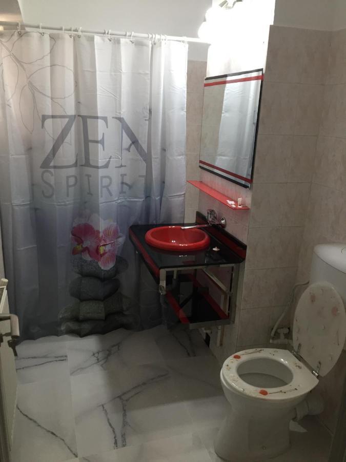 Ultracentral zona zero apartament Bacău Esterno foto